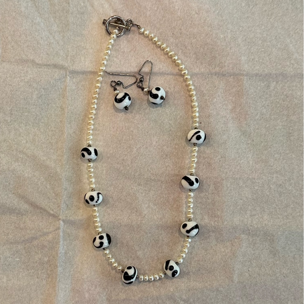 Black & White Beaded Pearl Necklace with Matching Earrings